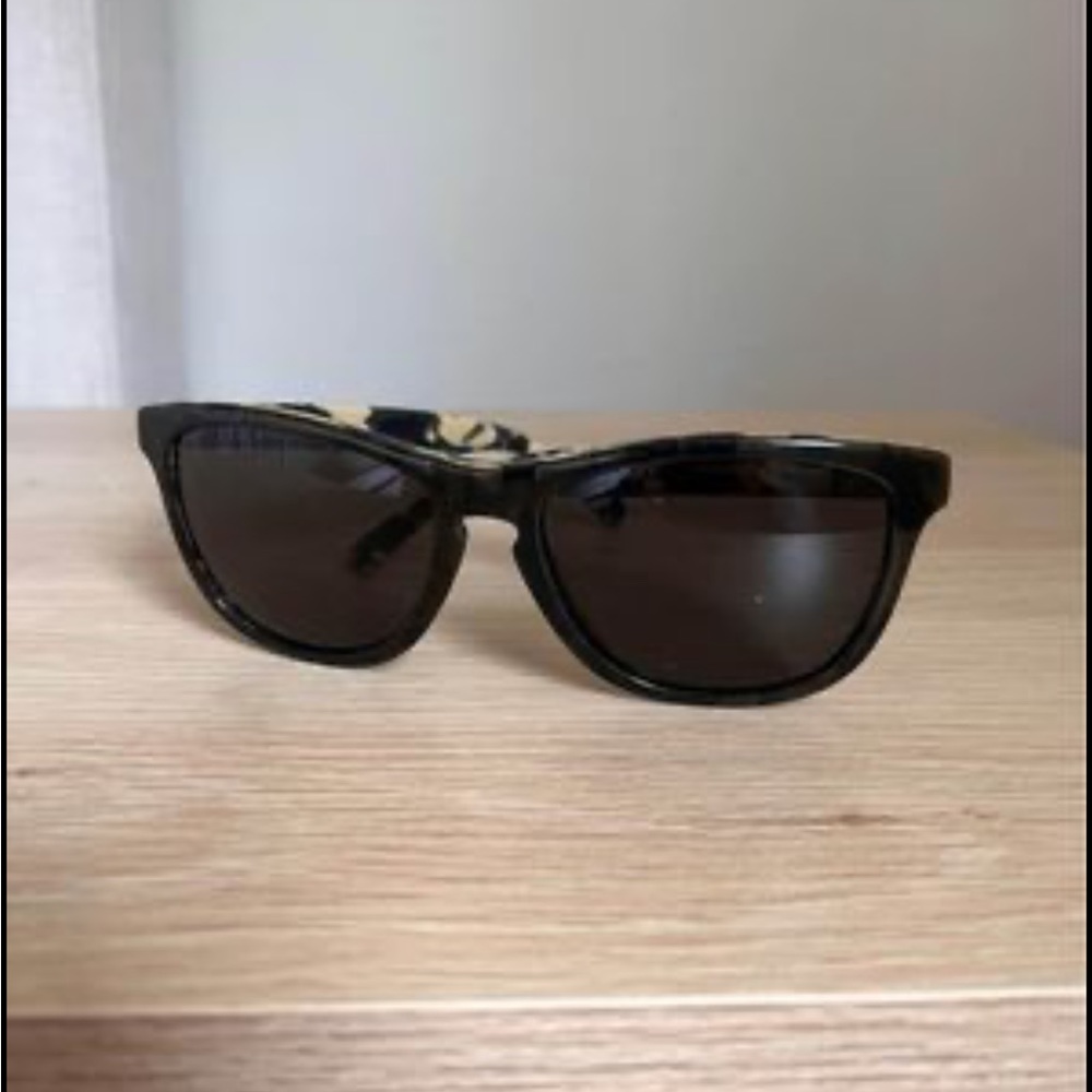 Oakley frogskins